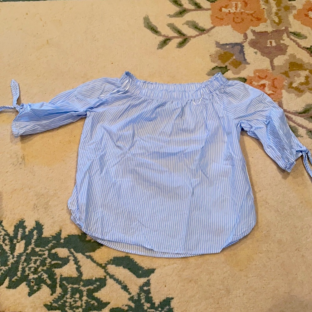 blue and white off the shoulders striped shirt